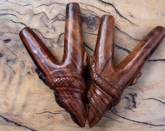 ANACONDA Mahogany wooden serpent Kuripi (Self applicator for Rapeh)
