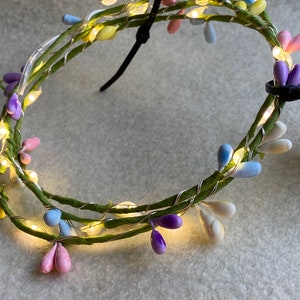 1:12 miniature dollhouse Easter Garland Decoration with Battery Lights.  All white lights.