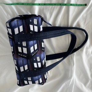 Small carry bag with Tardis pattern