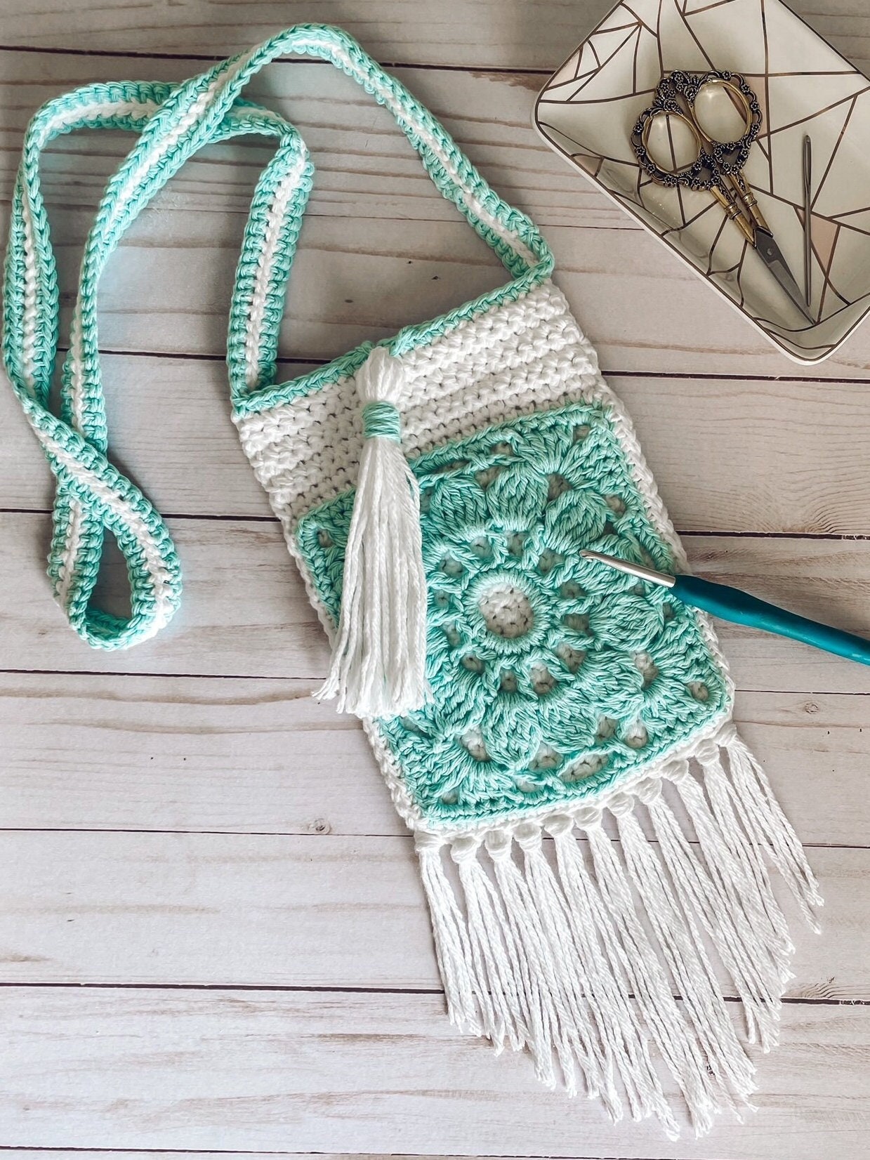 Crochet Pattern, Boho Crochet, Crochet Purse, Crochet Motif, Bohemian  Crochet, Boho Pattern | Day Tripper Crossbody Bag Crochet Pattern