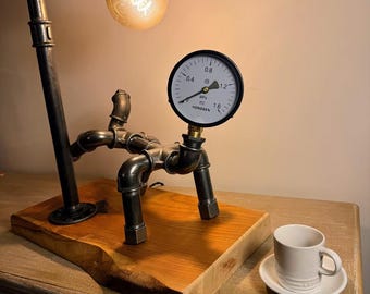 Steampunk Dog Lamp – Industrial Lamp in Solid Wood & Cast Iron – Edison Bulb – Original Loft Decor – Unique Handcrafted Piece