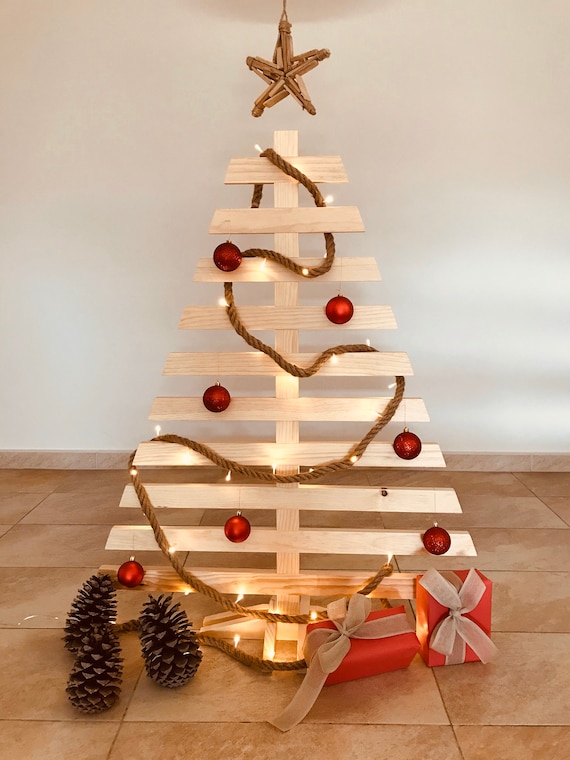 Adiós al tradicional árbol de Navidad con la nueva tendencia que dominará las fiestas 44 Merca2.es El minimalismo en la decoración navideña