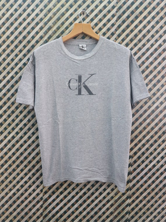 Vintage Calvin Klein T Shirt Big Logo 