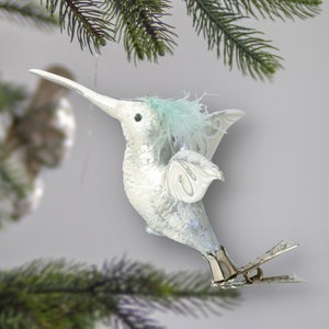 Glass Hummingbird Handmade Bird Clips Ornament White Humming bird with blue feather Clip ornament