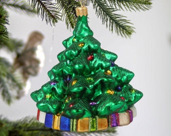 Glass Christmas Tree with gifts Handmade Ornament