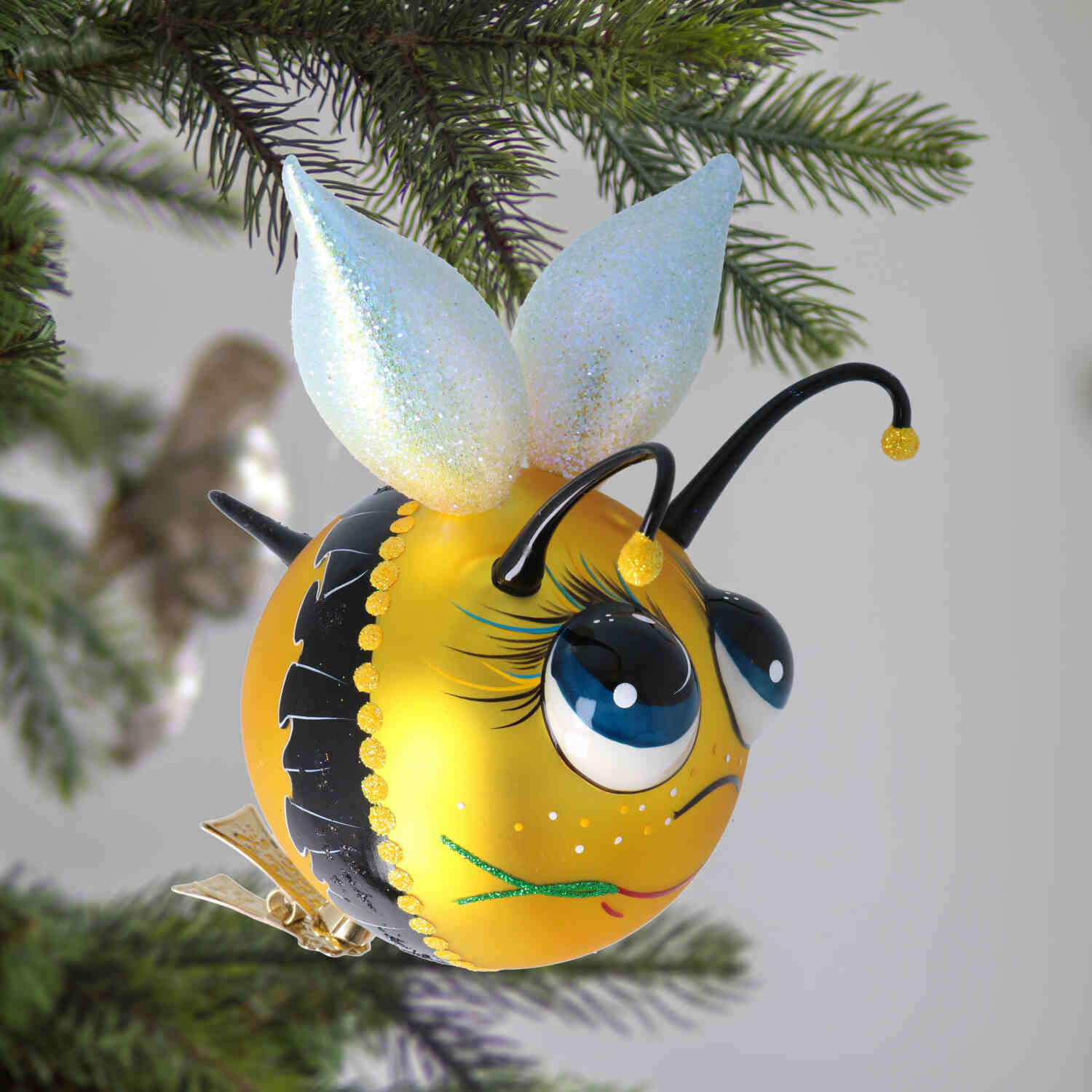 WaaHome Metal Bee Christmas Ornaments Iridescent Bee Keepsake Ornaments for  Christmas Tree Decorations, Colorful Honey Bee Decor Christmas Ornaments  Gifts for Women Girls Mom Bee Lovers - Yahoo Shopping