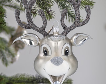 ガラス製手作りグレーのルドルフとサンタのトナカイのクリスマスツリーのオーナメント。手吹きガラス製。
