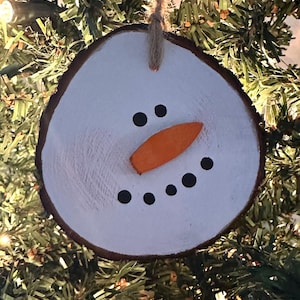 Primitive Decor, Wooden Slice Snowman Ornament, Wood Ornament, Primitive Ornament.