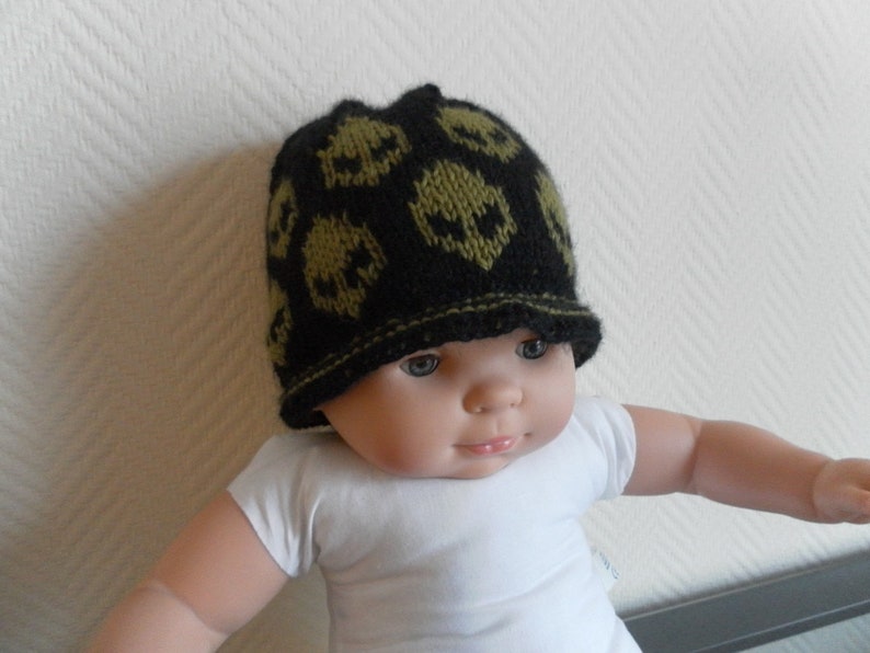 ブランド品専門の Modele Tricot Bonnet Alien Bebe Adulte A Taille