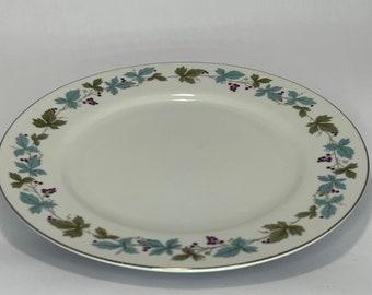 Vintage Fine China 6701 Dinner Plate 10 3/8 Made in Japan 1960's