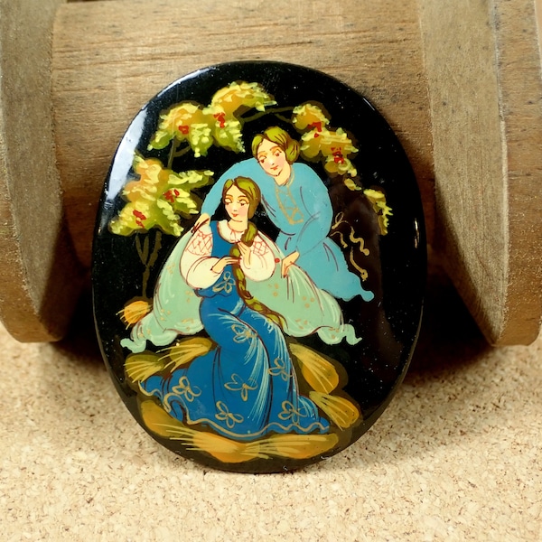 Russian Hand Painted Brooch - Wood and Lacquer Oval Lapel Pin