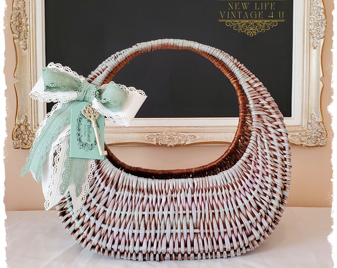 Vintage Hand Basket - Boho Style