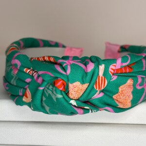 Christmas Knotted Headbands for Women and Children; Candy Canes, Candy Stripes, Teddy Bears, Santa Claus, Argyle. Xmas Candy Grn/Pk