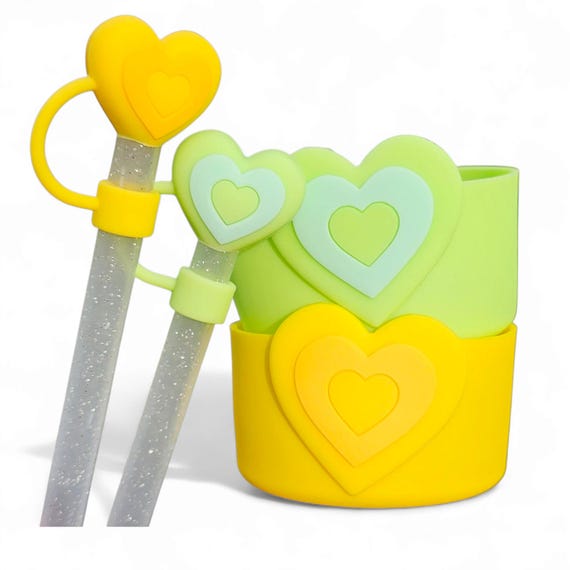 Hearts 3D Silicone Tumbler Boots | Fits 30oz-40oz Tumblers | Fits tumblers like Owala, Stanley, Simple Modern, and Brumate.