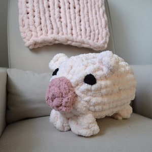 Pig Stuffed Animal, Penelope the Pig, crochet pig, stuffed animal pig, stuffed animal, plushie, crochet, birthday gift, baby gift, amigurumi