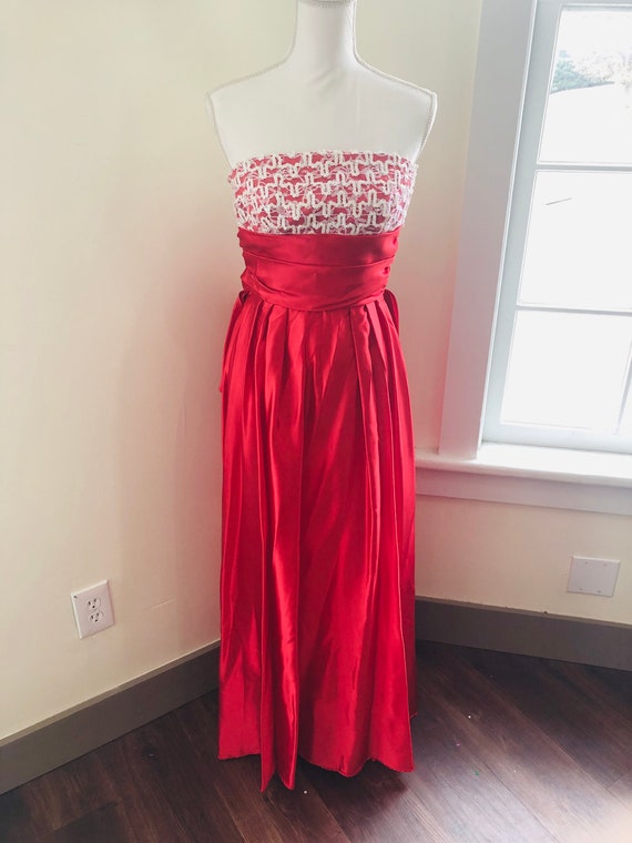 Vintage 1970s Union Made Prom or Holiday Formal Dr