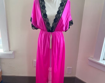 Vintage 1980er Hot Pink Intime Fashions Spitze Robe
