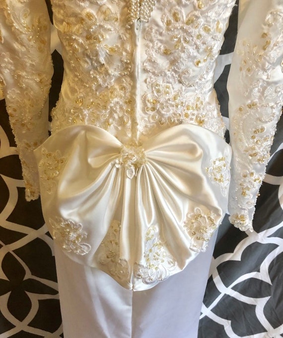 Vintage Demetrios Wedding Dress / 1990s Beaded an… - image 6