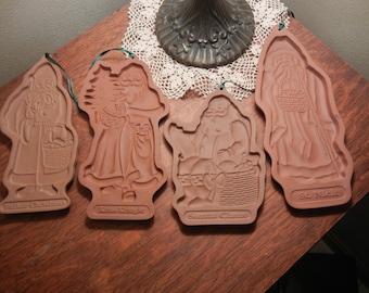 Juego de moldes de terracota para galletas de cerámica Longaberger con diseños de Papá Noel, San Nicolás y Kriss Kringle.