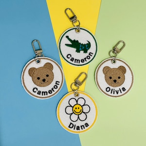 Personalized Bag Tag, Name Clip, Bag Nametag, Cute Zipper Pull, Personalized Charm, Back to school, Kids Name Tag, Personalized Gift idea
