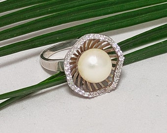 Magnificent Pearl Ring, Pearl Ring 925 Sterling Silver Pearl Ring, CZ Ring, Bridesmaid Ring, Online Pearl Ring, June Birthstone