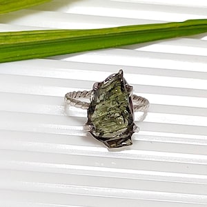 Anello Moldavite, Anello Moldavite Argento 925, Moldavite Autentica, Anello Moldavite Ceca, Moldavite Grezza, Anello Tektite, Saldi