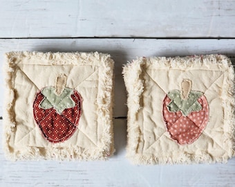 Primitive Strawberry Drink Coasters, Rustic Summer Collection Farmhouse Table Decor, Seasonal, Rag-quilted, Vintage look, Fruit Home Decor