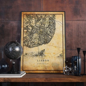 Lissabon Vintage Karte Poster Wand Kunst | Stadt Kunstwerk Druck | Antike, rustikale, alte Wohnkultur | Portugal druckt Geschenk | M576