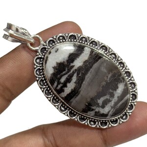 Natural White Buffalo Turquoise Pendants, Oval Pendant For Women, Handmade Pendant 925 Sterling Silver Pendant ,Birthday Gifts, Gift For Her