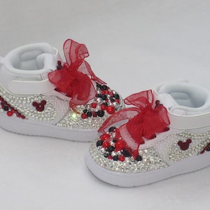 Baby nike deals pram shoes