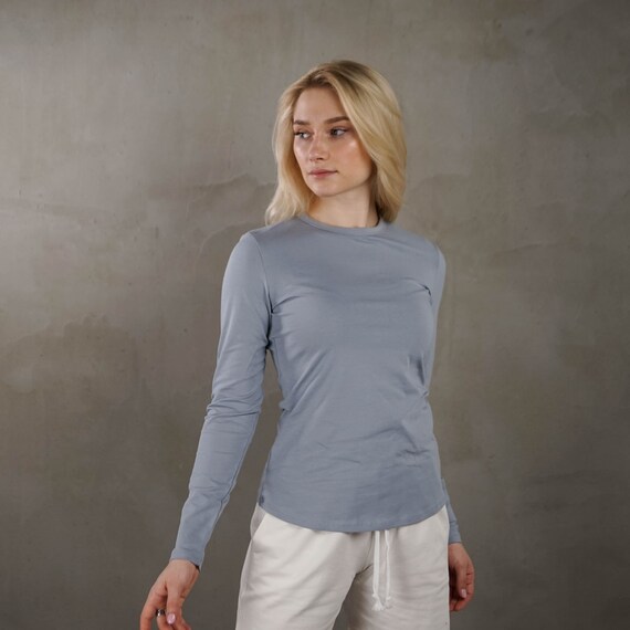 Camiseta gris de manga larga camiseta de algodon para mujer camisa gris para damas Etsy Mexico