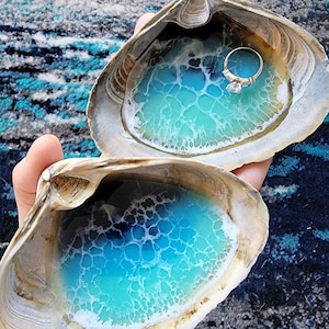 Ocean Resin Shell Ring Dish Trinket Dish Waves Beach Epoxy Handmade Unique Gift Wave Beach Home Decor Atlantic Surf Clam Gift Ideas For Her