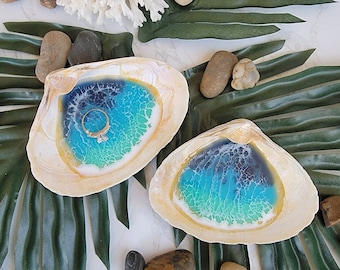 Ocean Resin Shell Ring Dish Trinket Dish Waves Beach Epoxy Handmade Unique Gift Wave Beach Home Decor Atlantic Surf Clam Gift Ideas For Her
