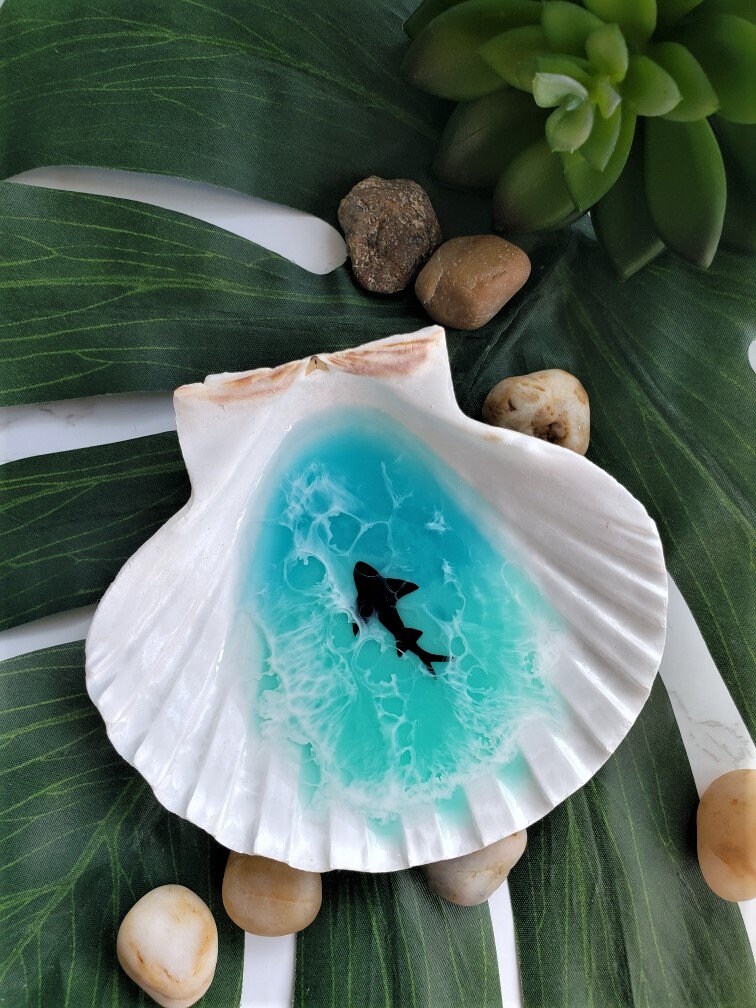 Large Ocean Resin Shell Ring Dish Hand Drawn Great White or Hammerhead ...
