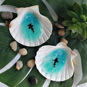 Large Ocean Resin Shell Ring Dish Hand Drawn Great White or Hammerhead ...