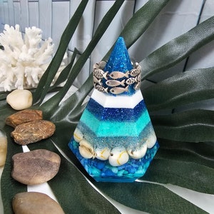 Epoxy Resin Ocean Ring Cone Ring Holder Blues Real Shells Gift Idea Coastal Decor Topical Vibes Home Decor Waves