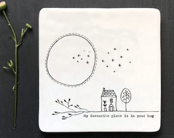 Porseleinen onderzetter 'Mijn favoriete plek is in je knuffel' Aandenken, cadeau voor hem, cadeau voor man, sentimentele geschenken, cadeau voor haar