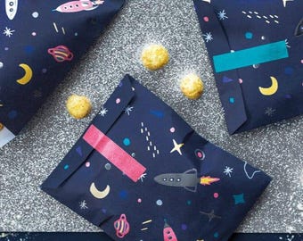 Space Party Paper Treat Bags x 6, space birthday party bags, space theme party supplies