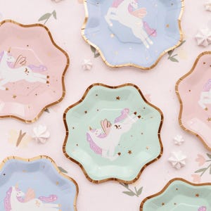 Piatti per feste a forma di unicorno pastello con forma di conchiglia x 6, piatti per feste a forma di unicorno, articoli per feste a forma di unicorno, stoviglie per feste di compleanno a forma di unicorno