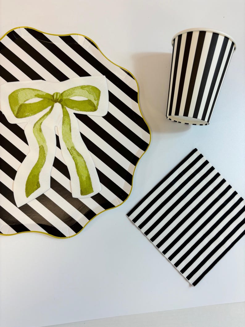 Black & White Striped Party Napkins - Thumbnail 4