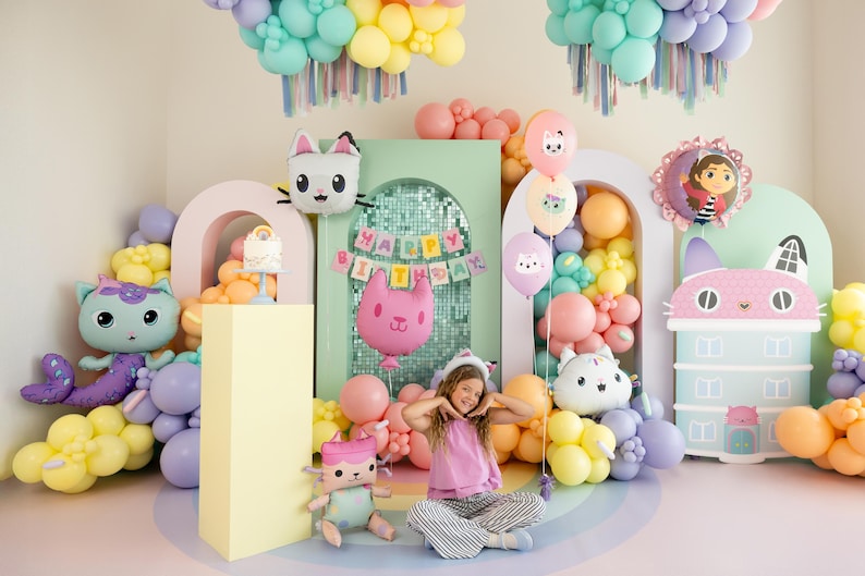 Gabby's Dollhouse Baby Box and Cat Foil Balloons, Gabby's Dollhouse