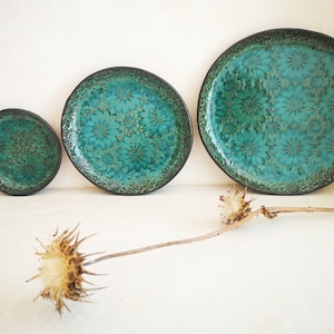 Juego de platos de cerámica para servir, Plato de cerámica para servir, Juego de platos hechos a mano, Platos turquesas con patrón de decoraciones florales