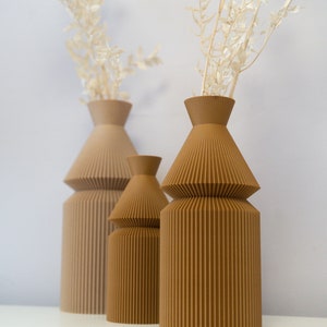 Vase UKKU pour fleurs séchées Décoration intérieure écologique à partir de bois recyclé Vase sans danger pour bébés et animaux de compagnie Design minimaliste Cadeau pour elle ou lui image 4