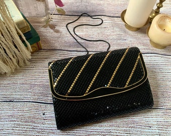 Vintage Black and Gold Mesh Bag with Chain Strap , Black Enamel Frame. Vintage Clutch Handbag