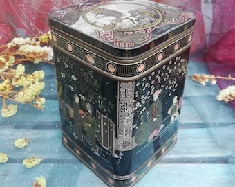 Antique Tin Tea Box Large Size with Lid 7.5&quot;, Asian Chinese Paintings, Made in England