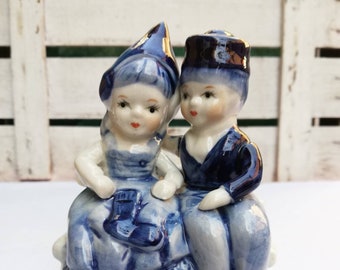 Handmade Delft Blue Porcelain Figurine: Dutch Couple on Bench