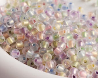 300 Stück gefrostete 4 mm Glasperlen mit transparentem Kern