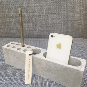 Concrete desk organiser tidy