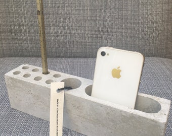 Concrete desk organiser tidy