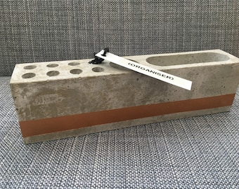 Concrete desk organiser tidy